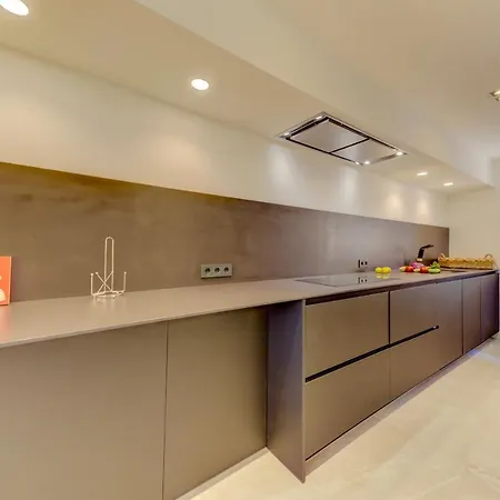 Alicanti 2 By Sealand Villa *